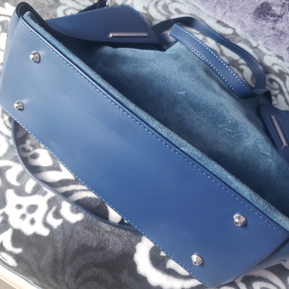 Blue handbag - Picture 2 of 3